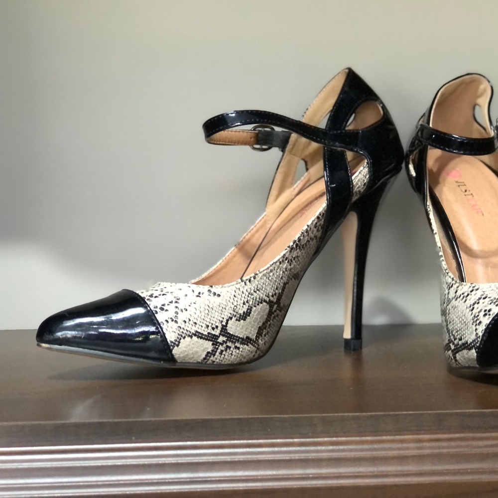 NEW Snake Skin Black patent heels